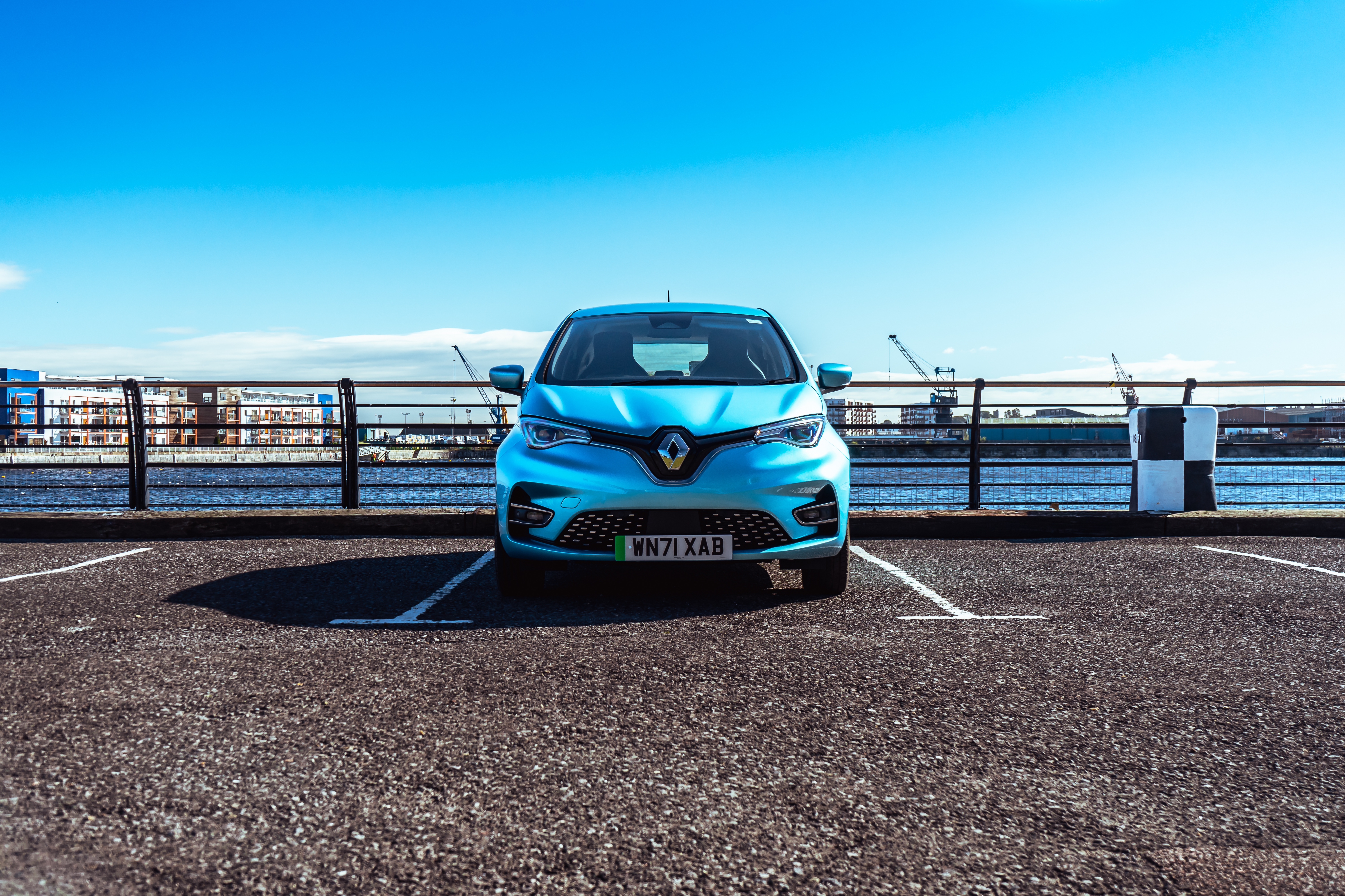 Blue Renault Zoe.jpg